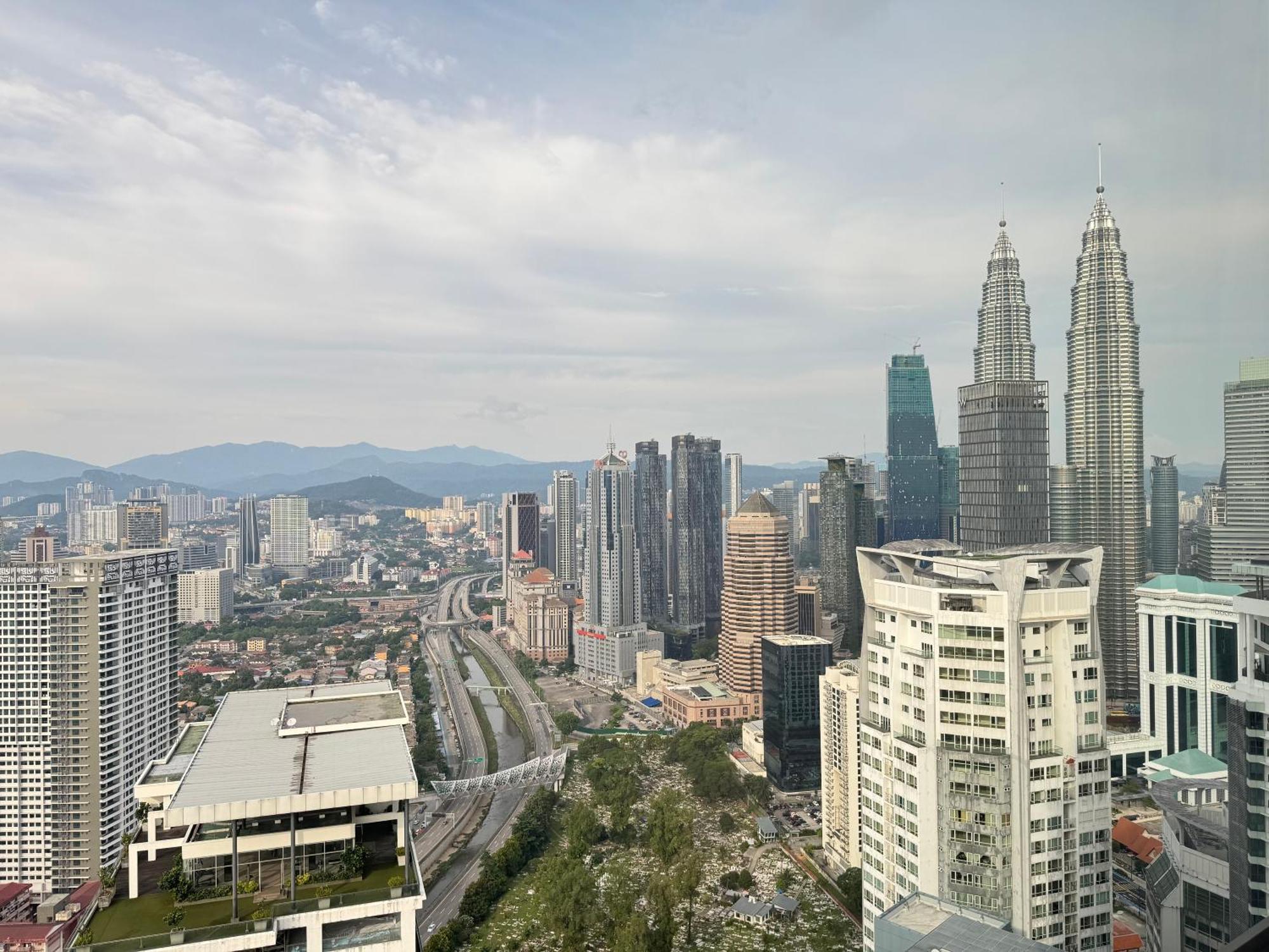 Pangsapuri The Platinum Klcc By Infinity Pool Kuala Lumpur